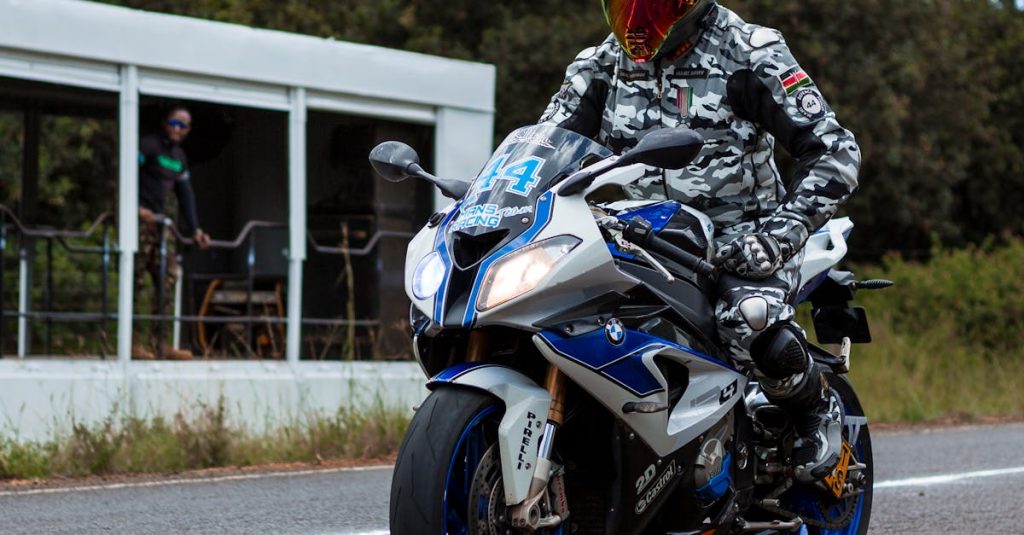 trouvez la meilleure assurance moto pour protéger votre véhicule et vous-même. obtenez une couverture fiable et abordable pour votre moto avec nos offres d'assurance moto.