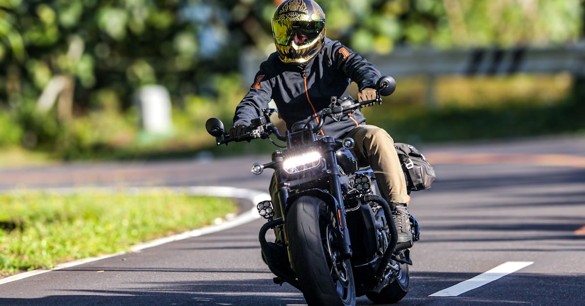 trouvez la meilleure assurance moto pour protéger votre véhicule et conduire en toute sérénité. découvrez nos offres d'assurance moto personnalisées dès maintenant.