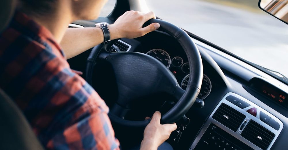 découvrez nos solutions d'assurance auto qui vous protègent sur la route. obtenez des devis personnalisés, comparez les offres et choisissez la couverture idéale pour votre véhicule, le tout en quelques clics.