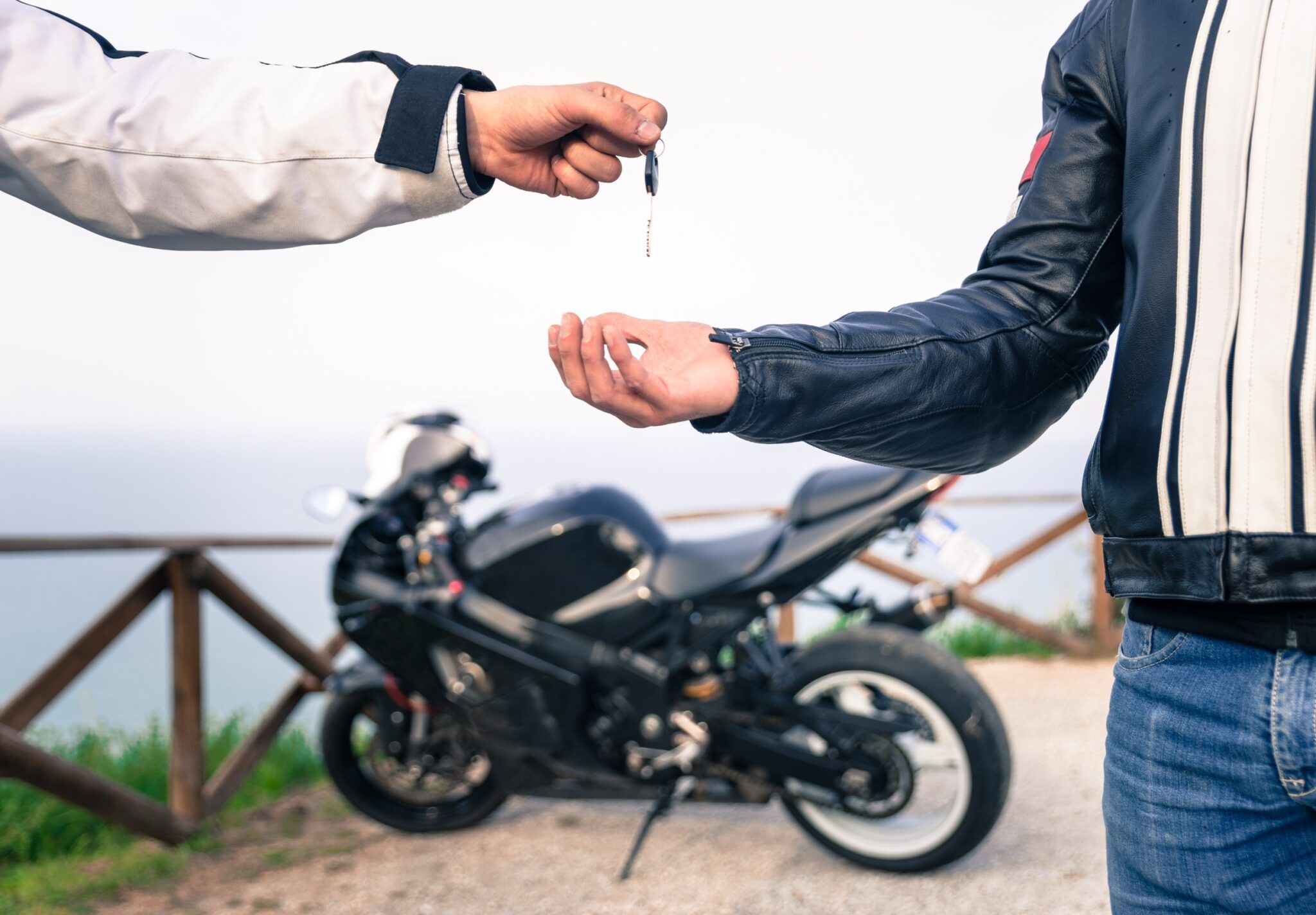 découvrez l'assurance moto 125 chez maaf, un contrat adapté à vos besoins pour rouler en toute sérénité. profitez d'une couverture complète, d'un service client à l'écoute et de tarifs compétitifs. protégez votre deux-roues dès aujourd'hui !