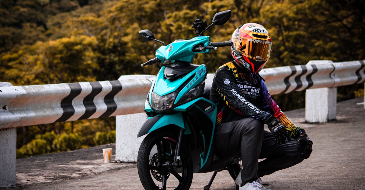 obtenez l'assurance pour moto idéale avec notre guide complet. comparez les offres, trouvez les meilleures couvertures et protégez votre véhicule tout en économisant sur vos primes. roulez sereinement en toute sécurité.