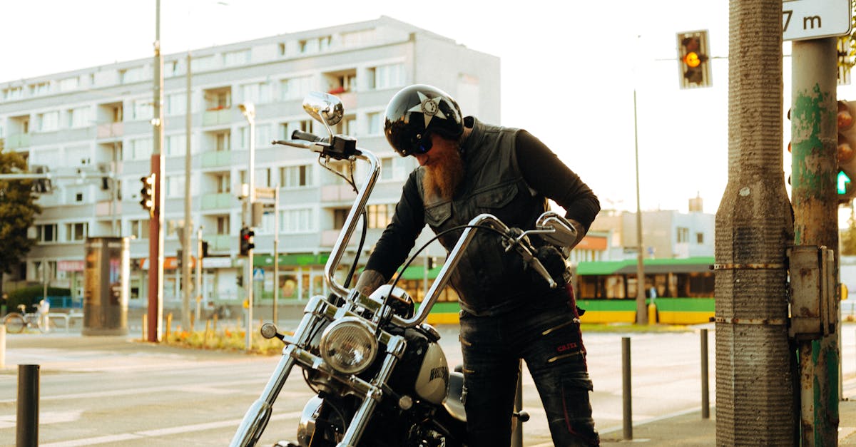 protégez votre motocycles avec notre assurance moto complète. bénéficiez d'une couverture adaptée à vos besoins, que ce soit pour une utilisation quotidienne ou des balades occasionnelles. obtenez un devis gratuit et roulez tranquille sur les routes.