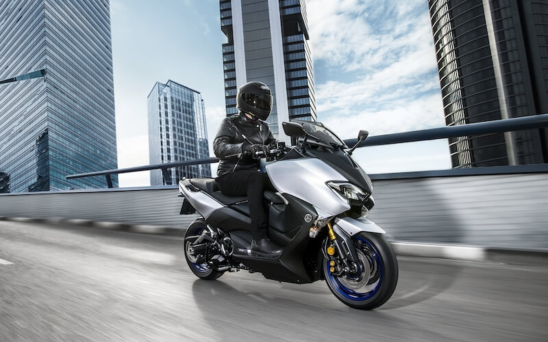 découvrez les prix du yamaha tmax 530, le scooter sportif alliant performance et élégance. explorez nos conseils d'achat et trouvez les meilleures offres pour profiter pleinement de votre expérience de conduite avec ce modèle emblématique.