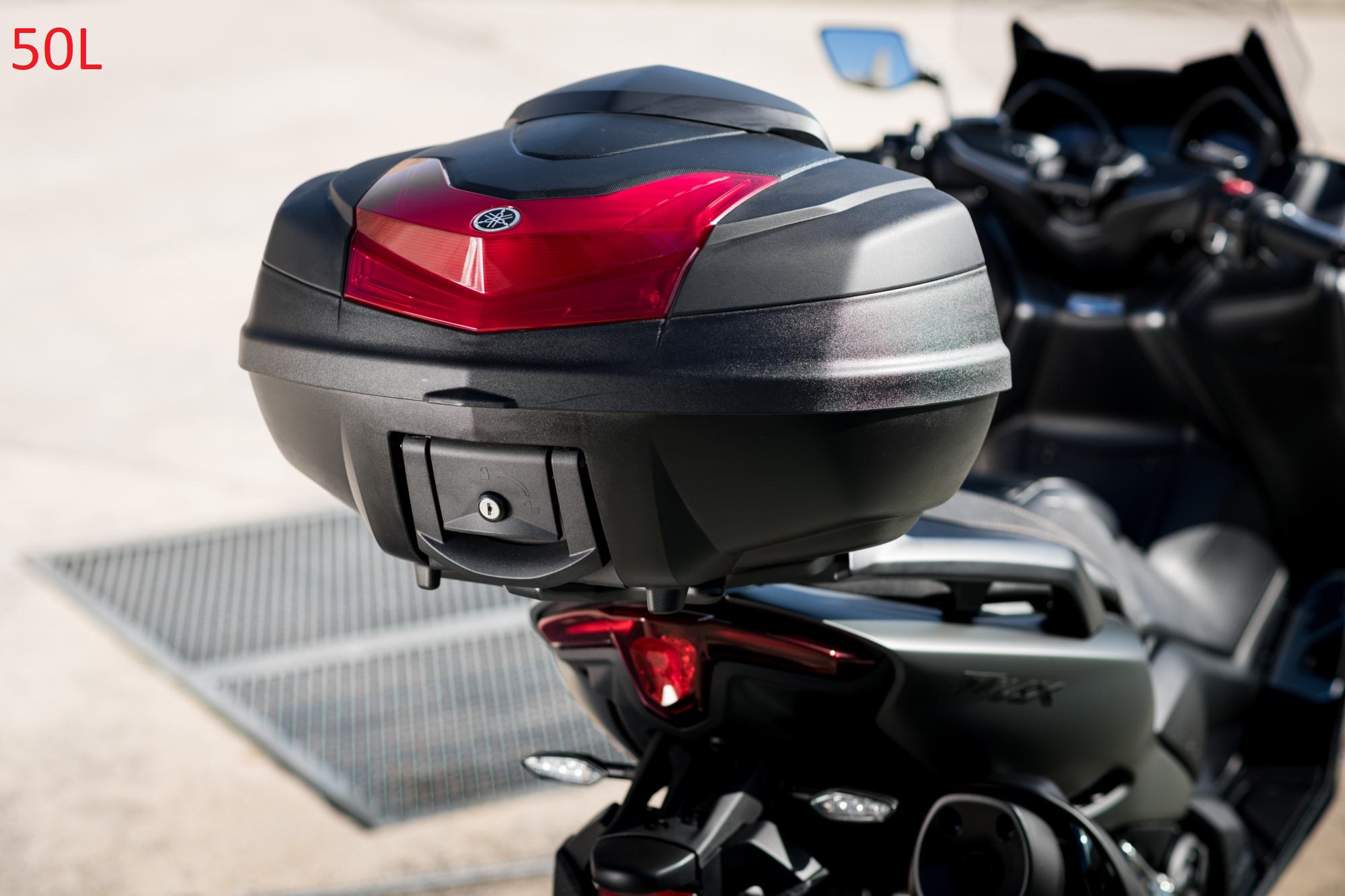 découvrez les meilleurs prix pour le tmax 2016, un scooter alliant performance et confort. profitez de notre sélection pour trouver l'offre qui correspond à vos besoins et roulez avec style dès aujourd'hui !