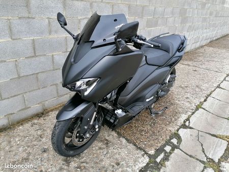 découvrez les prix du tmax en 2021, avec toutes les informations nécessaires pour évaluer ce modèle emblématique de scooter. comparez les tarifs, explorez les options d'achat et trouvez le meilleur deal pour profiter de performances inégalées sur la route.