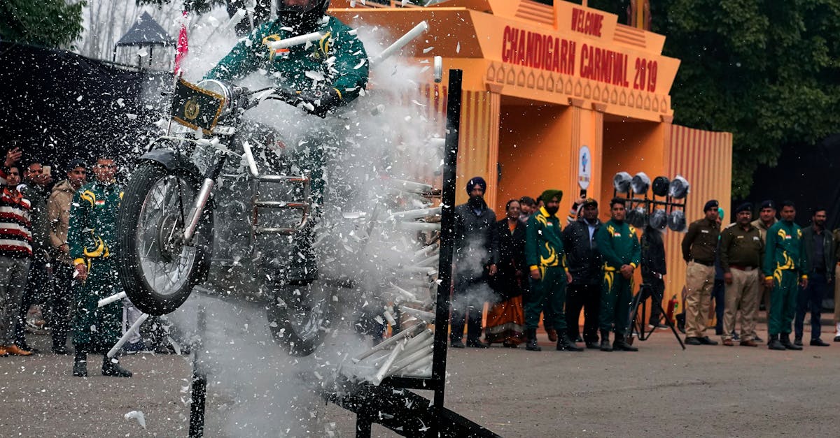 découvrez nos offres d'assurance moto adaptées à vos besoins. protégez votre véhicule avec des garanties complètes et un service client à votre écoute. obtenez un devis en ligne rapide et bénéficiez d'une couverture fiable pour vos trajets.