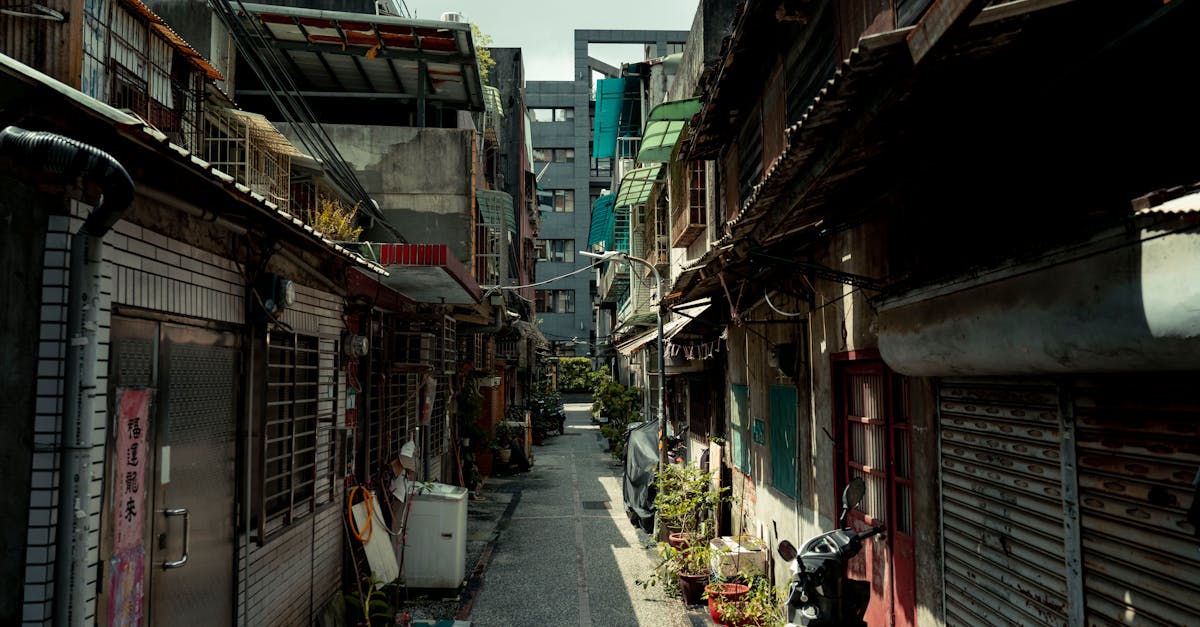 découvrez notre offre d'assurance moto pour protéger votre véhicule sur la route. profitez de garanties adaptées à vos besoins et d'un service client réactif pour une tranquillité d'esprit lors de vos balades. obtenez un devis rapide et comparez nos options dès aujourd'hui !