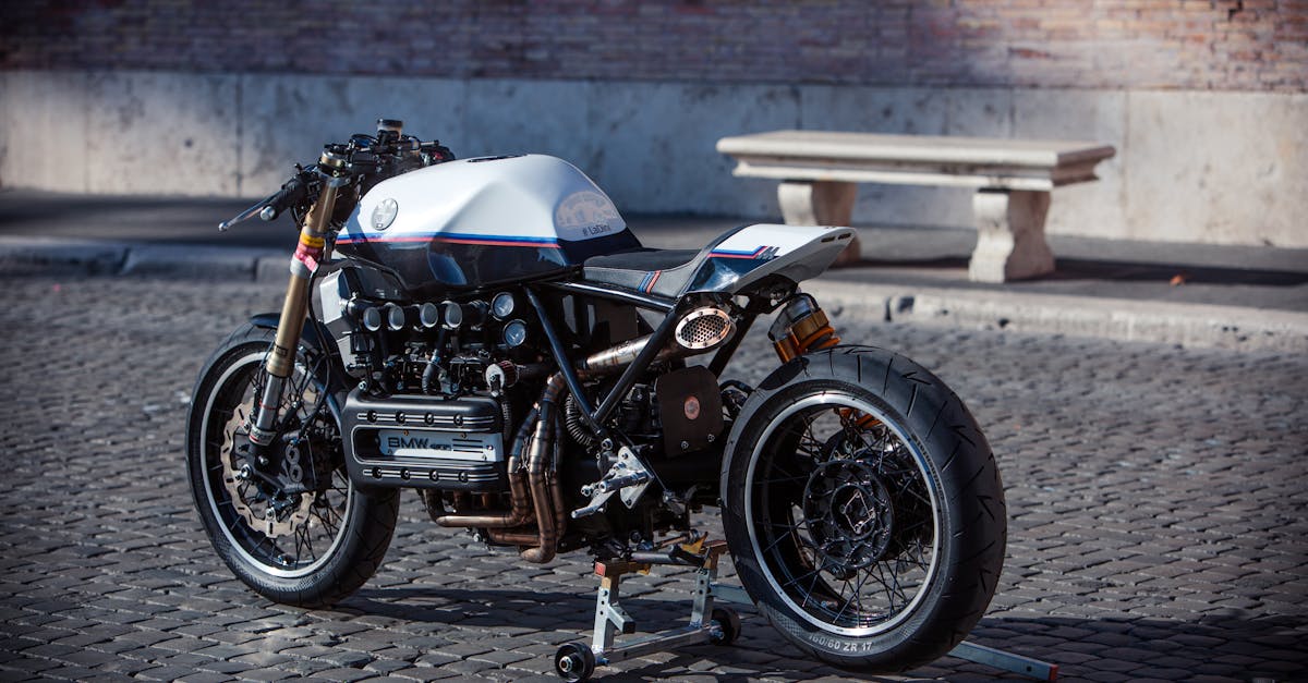 protégez votre moto avec une assurance adaptée à vos besoins. découvrez nos options d'assurance moto, incluant la couverture contre le vol, les accidents et la responsabilité civile. roulez en toute sérénité avec une mutuelle qui s'engage à vous offrir le meilleur service.