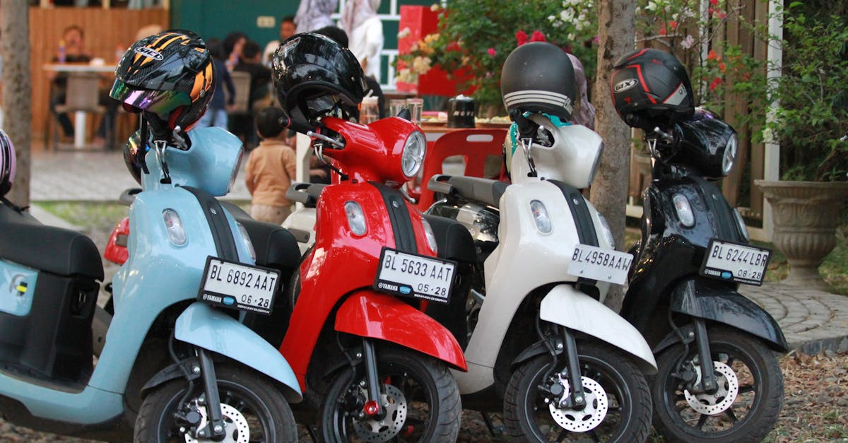 découvrez notre assurance moto adaptée à vos besoins. protégez votre véhicule avec des garanties complètes et des tarifs compétitifs. obtenez un devis en ligne simple et rapide pour assurer votre tranquillité d'esprit sur la route.
