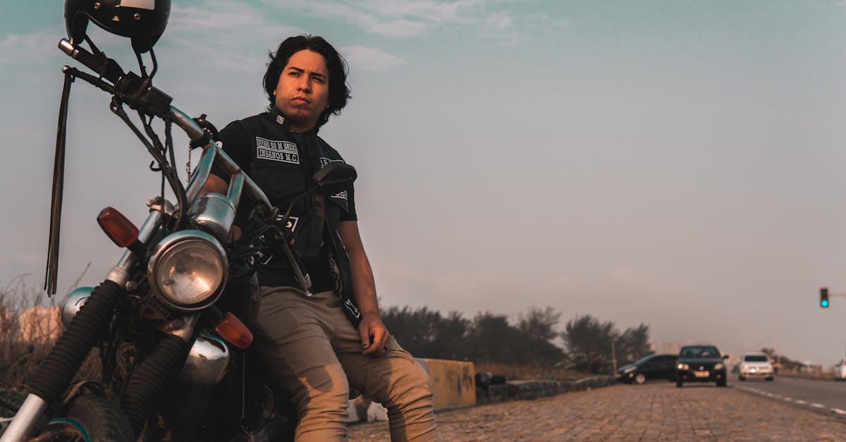 découvrez l'univers des motos de police : performances, technologies avancées et équipements spécialisés pour garantir la sécurité et l'efficacité des forces de l'ordre en mission.
