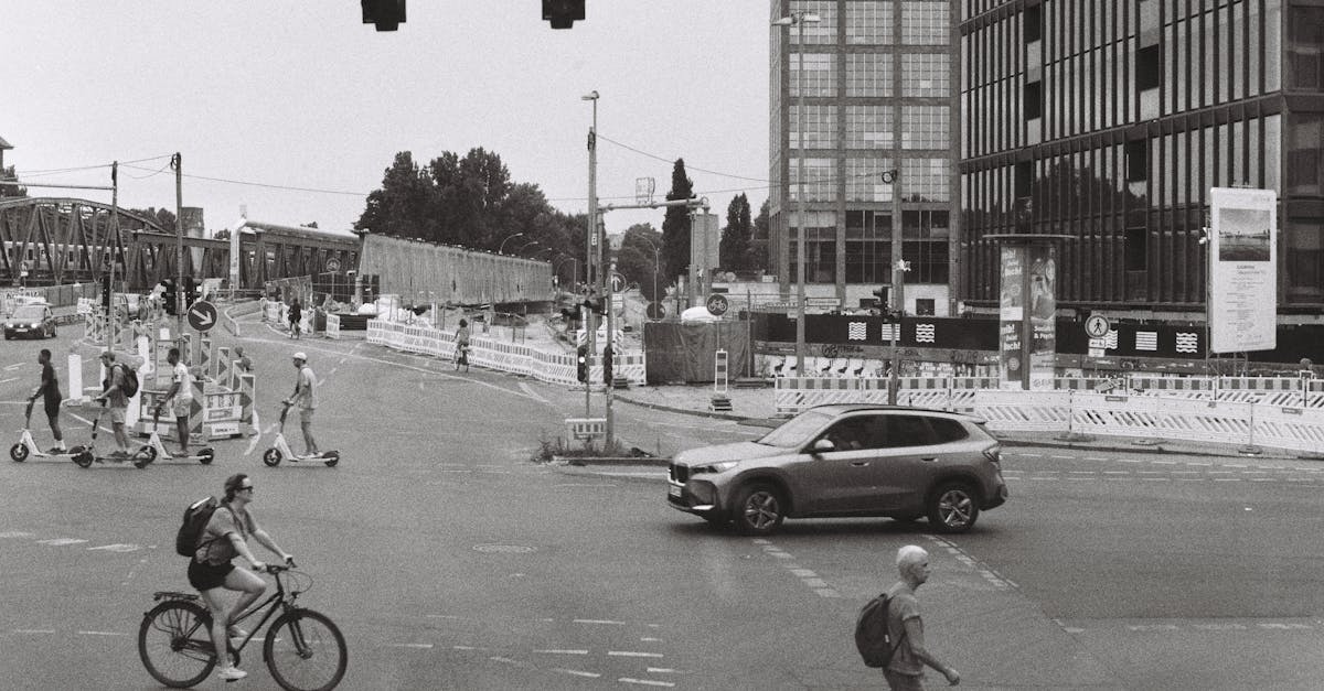 découvrez notre assurance scooter adaptée à vos besoins. protégez votre véhicule avec des tarifs compétitifs et une couverture complète. roulez l'esprit tranquille, que vous soyez un pilote occasionnel ou régulier.