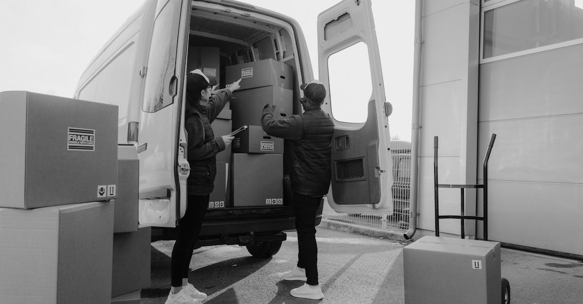 assurez votre jeune conducteur à prix compétitifs avec notre assurance spécialement conçue pour les nouveaux conducteurs. bénéficiez d'une couverture adaptée à vos besoins et de réductions pour un bon comportement au volant.