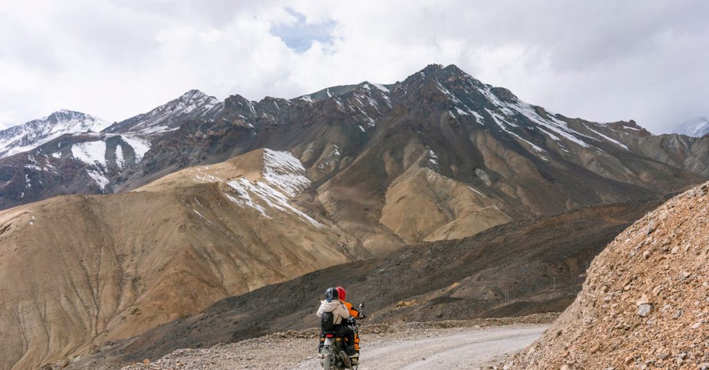 découvrez nos options d'assurance moto adaptées à vos besoins. protégez votre véhicule avec des couvertures complètes et des tarifs compétitifs. obtenez un devis en ligne rapide et simple dès aujourd'hui !