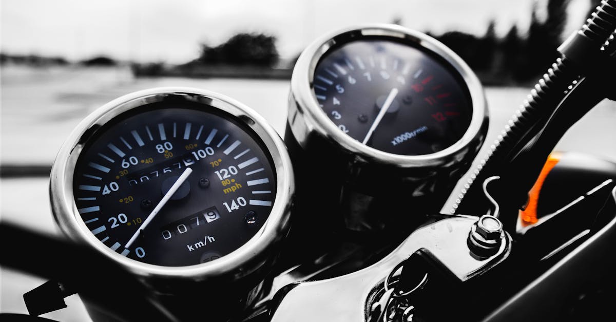 découvrez l'univers fascinant des motos : des conseils d'achat aux astuces d'entretien, plongez dans la passion des deux-roues avec notre guide complet dédié aux passionnés de motocyclisme.