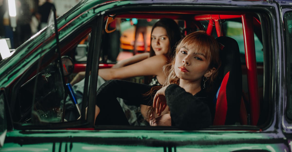 assurance jeune conducteur : protégez-vous dès le début de votre expérience de conduite. découvrez des options adaptées à votre profil avec des tarifs compétitifs et des garanties sur mesure pour rouler en toute sérénité.