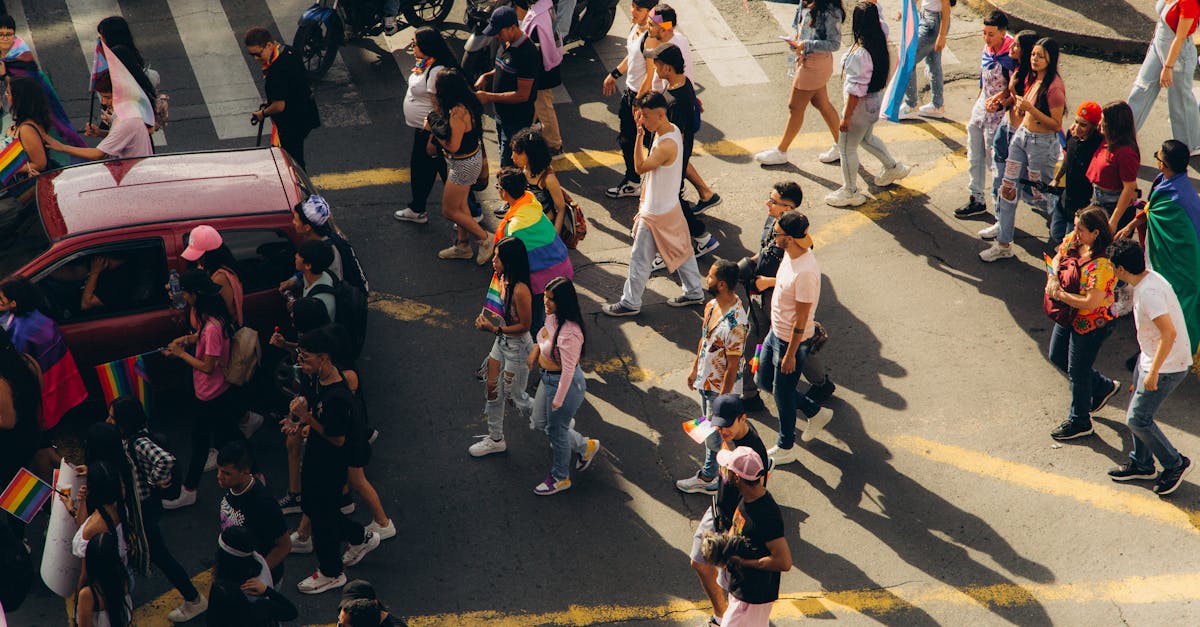 découvrez le monde des manifestations motocyclistes : un rassemblement passionné pour défendre les droits des motards, promouvoir la sécurité routière et sensibiliser le public aux enjeux environnementaux. rejoignez-nous pour un voyage plein d'adrénaline et d'engagement !