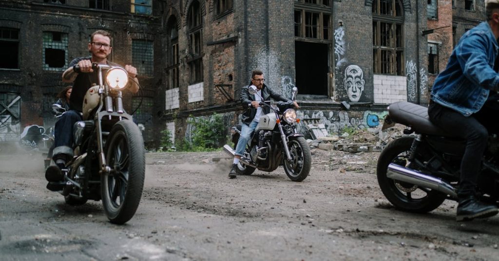 rejoignez-nous pour un rassemblement de moto inoubliable! partez à l'aventure avec des passionnés de moto, participez à des activités palpitantes, admirez des motos uniques et vivez une journée pleine d'adrénaline et de camaraderie. ne manquez pas cet événement incontournable pour tous les amateurs de deux-roues!