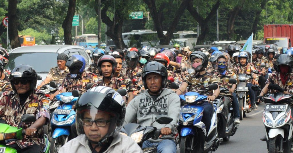 découvrez le mouvement des motards en colère : une protestation passionnée visant à défendre leurs droits et sensibiliser le public aux enjeux de sécurité routière. rejoignez la lutte pour un avenir meilleur sur deux roues.