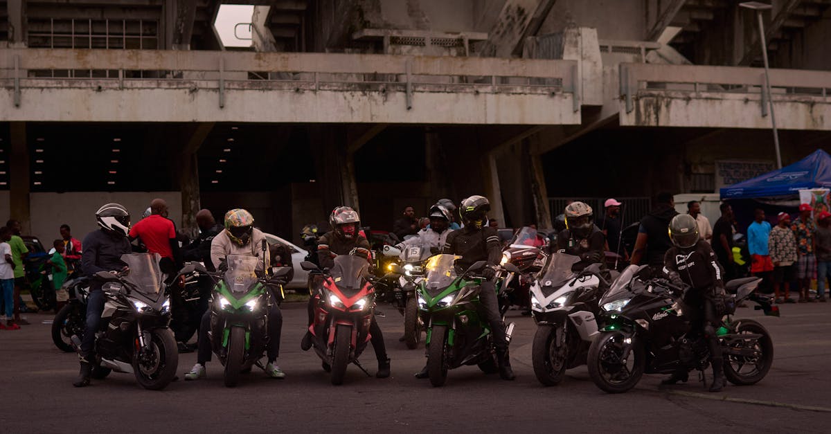 découvrez l'univers passionnant des motocyclistes : astuces de conduite, équipements essentiels, événements à ne pas manquer et conseils pour vivre pleinement votre passion de la moto. rejoignez notre communauté et partagez votre amour pour la route.