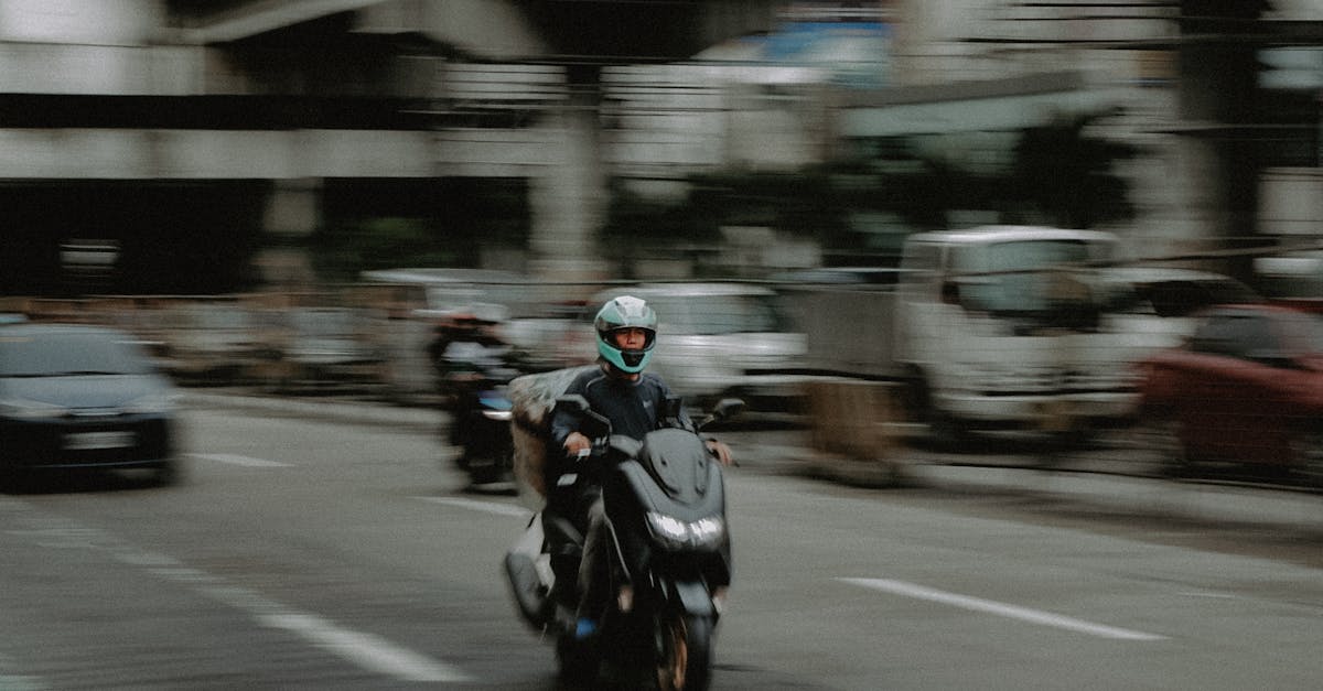 profitez d'incroyables réductions sur les motos ! découvrez notre sélection de modèles à prix réduit et roulez avec style tout en économisant. ne manquez pas ces offres exclusives sur les motos de vos rêves !