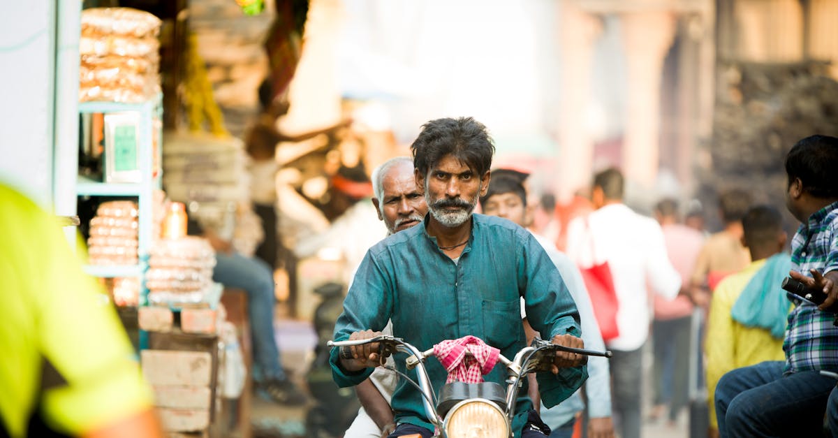 découvrez comment les motards se mobilisent pour faire entendre leur voix à travers des manifestations saisissantes. explorez les enjeux, les revendications et l'impact de ces actions sur la communauté motocycliste et au-delà.