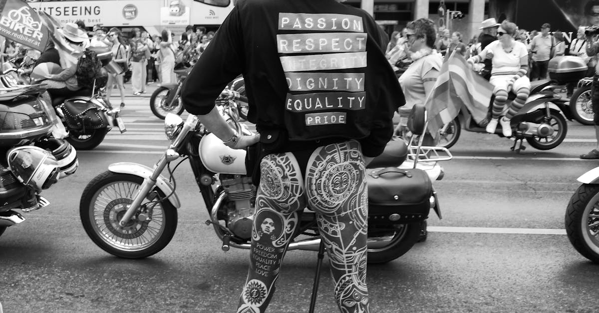 découvrez comment la protestation des motards prend forme, unissant passion et revendications sur deux roues. explorez les enjeux, les motivations et les impacts de ces manifestations vibrantes qui défendent la culture motocycliste et les droits des usagers de la route.