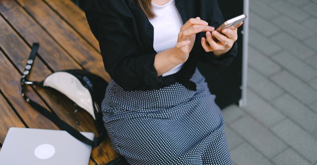 découvrez l'importance de la communication professionnelle dans le monde du travail. apprenez des stratégies efficaces pour améliorer vos compétences interpersonnelles, optimiser vos échanges et renforcer vos relations professionnelles.