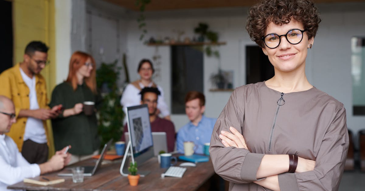 découvrez le rôle essentiel d'un claims manager, expert dans la gestion des sinistres et l'optimisation des indemnisations. apprenez comment ce professionnel joue un rôle clé dans la satisfaction client et la gestion des risques au sein des entreprises.