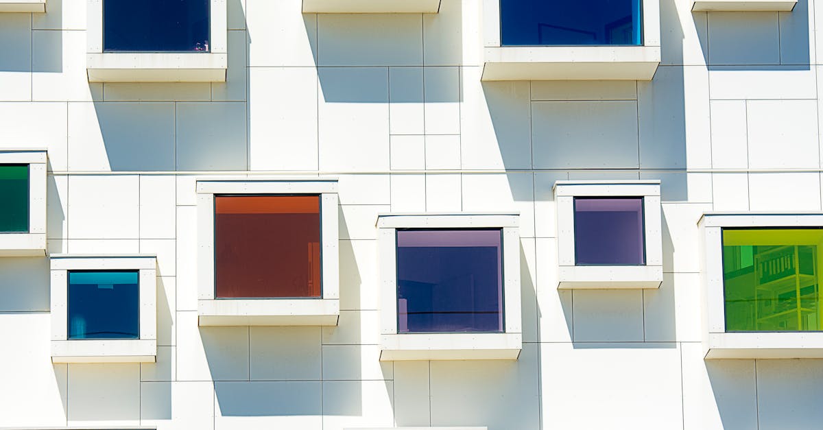 découvrez montpellier, une ville dynamique du sud de la france, alliant histoire, culture et modernité. explorez ses ruelles médiévales, ses magnifiques places, et profitez de son climat ensoleillé tout en dégustant des spécialités locales.