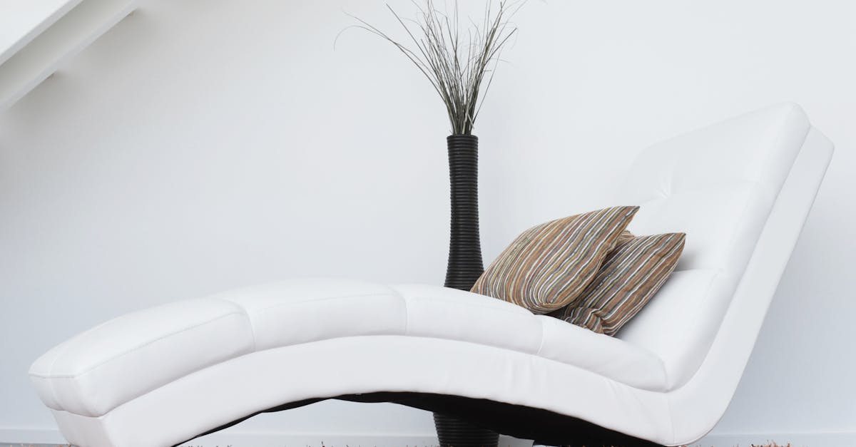 découvrez notre sélection de sièges confortables et élégants qui s'adaptent à tous vos besoins. que ce soit pour votre bureau, votre salon ou votre jardin, trouvez le siège parfait qui allie style et confort.