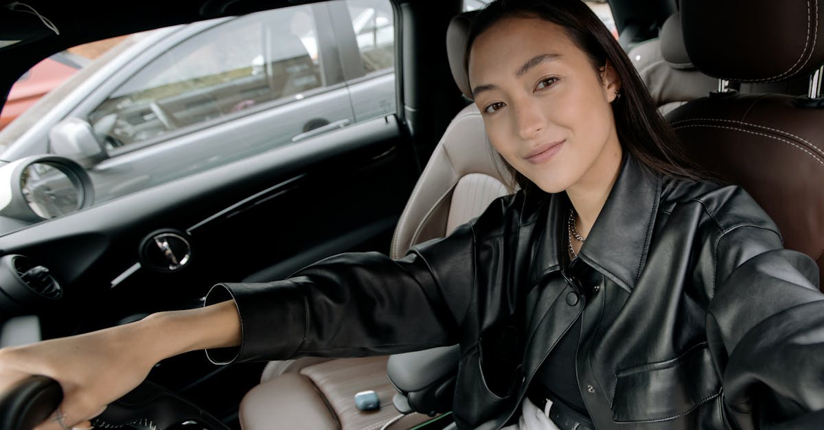 découvrez des options d'assurance adaptées aux jeunes conducteurs, offrant une protection abordable et complète pour une conduite en toute sérénité. comparez des devis et trouvez la couverture qui correspond à vos besoins.