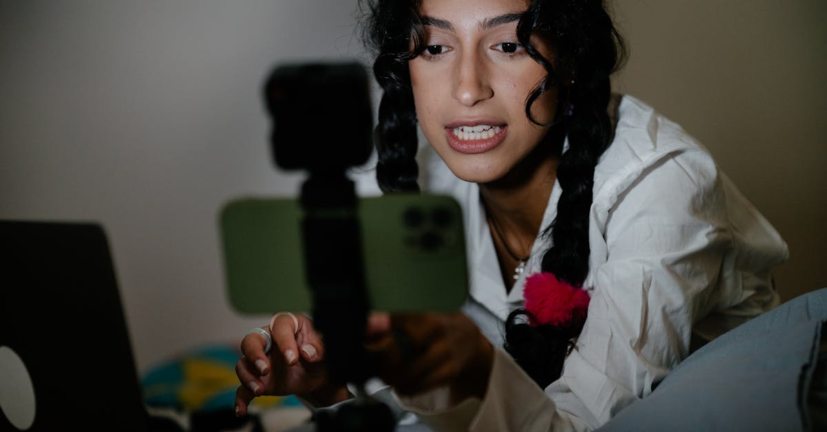 découvrez comment le video marketing peut transformer votre stratégie digitale. apprenez à créer des vidéos captivantes qui engagent votre audience, augmentent votre visibilité en ligne et boostent vos ventes. explorez les tendances, outils et meilleures pratiques pour maximiser l'impact de vos campagnes vidéo.