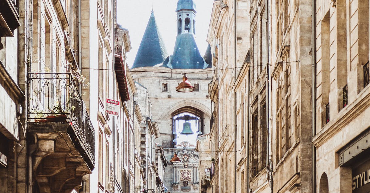 découvrez amv bordeaux, votre expert en assurance pour les professionnels et particuliers, offrant des solutions personnalisées et adaptées à vos besoins. profitez d'un service de qualité et d'un accompagnement sur-mesure dans la région de bordeaux.