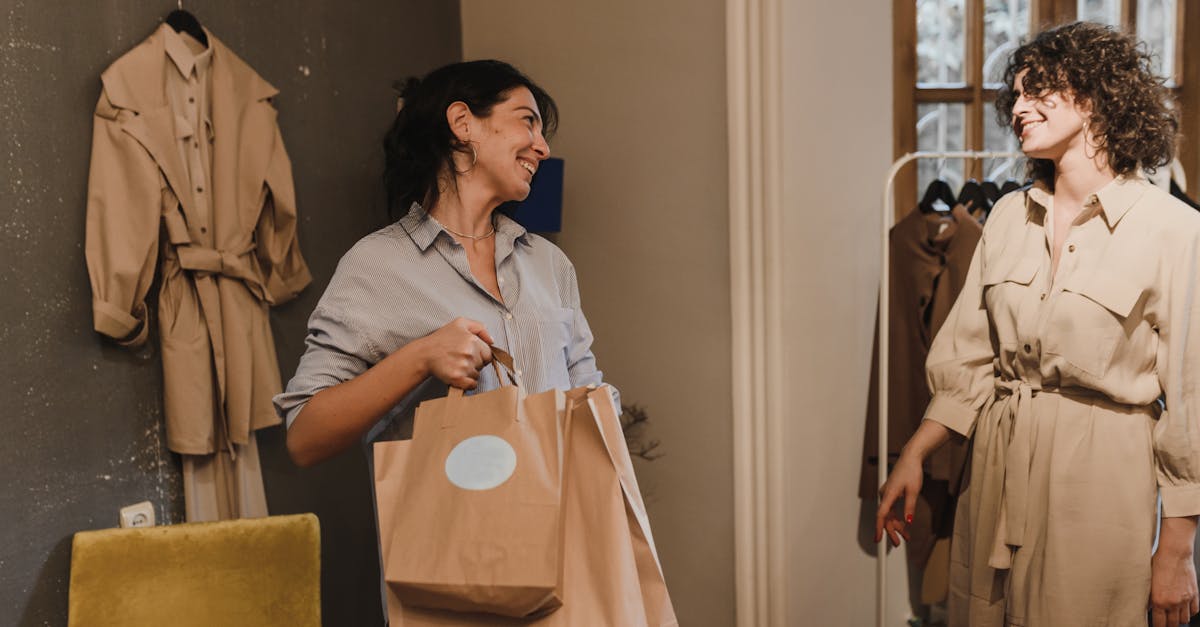 découvrez l'art de la communication commerciale pour booster vos ventes et établir des relations durables avec vos clients. apprenez les stratégies efficaces pour promouvoir vos produits et services tout en créant une image de marque forte.