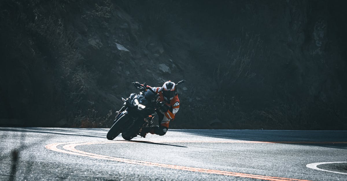 découvrez les opportunités de sponsoring pour les motos, la façon dont les entreprises peuvent soutenir les pilotes et les équipes, et comment le sponsoring peut booster la visibilité et la performance dans le monde de la moto.