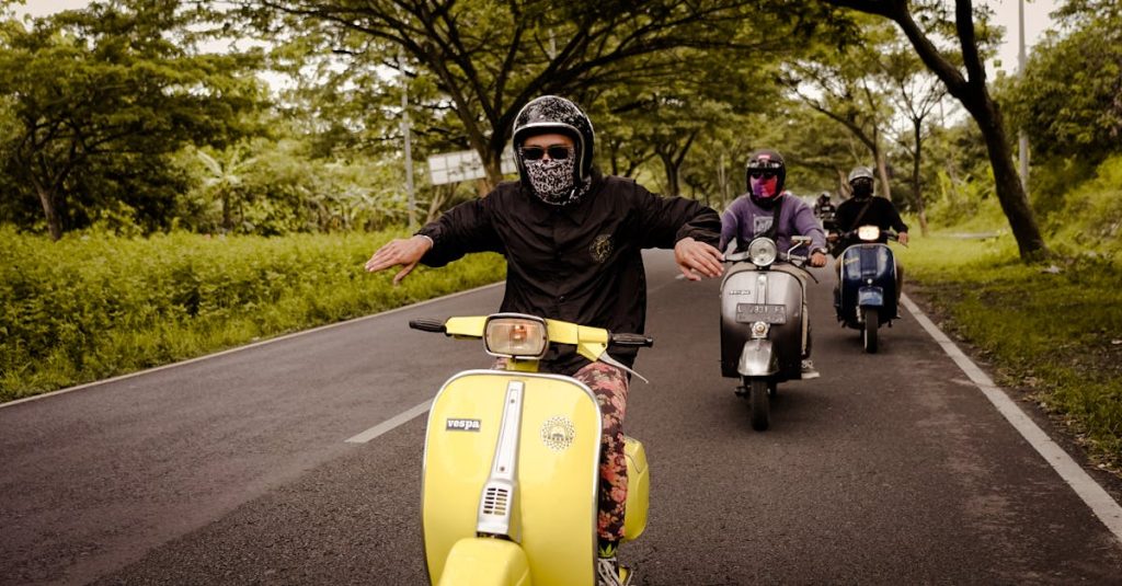 obtenez une assurance moto complète et adaptée à vos besoins. protégez votre véhicule et votre expérience de conduite avec des options de couverture flexibles et des tarifs compétitifs. roulez en toute tranquillité avec notre assurance moto fiable.