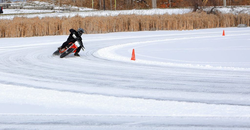 découvrez nos solutions d'assurance moto adaptées à vos besoins. protégez votre véhicule avec des garanties complètes et un service personnalisé. obtenez un devis instantané et roulez en toute sérénité!
