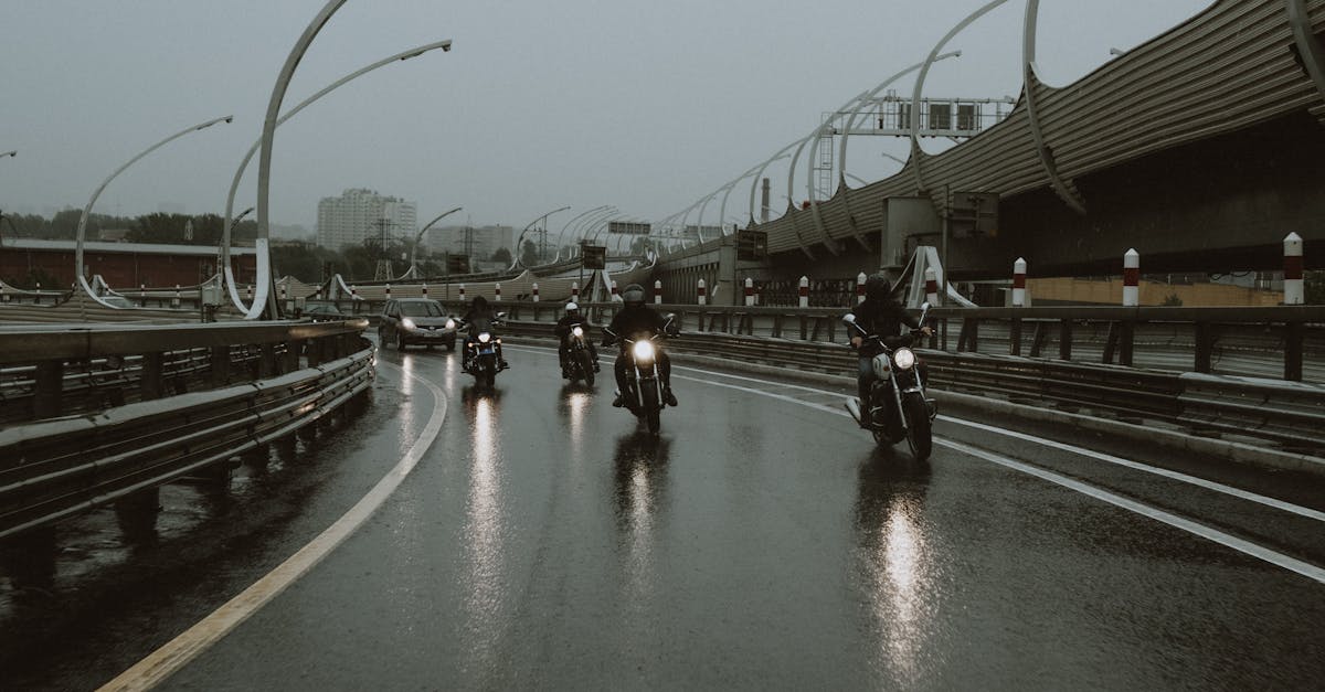 découvrez le monde captivant des motocyclistes : styles de vie, passion pour la route, conseils de sécurité, et communautés vibrantes. rejoignez la conversation sur tout ce qui concerne la moto et vivez votre passion pleinement.