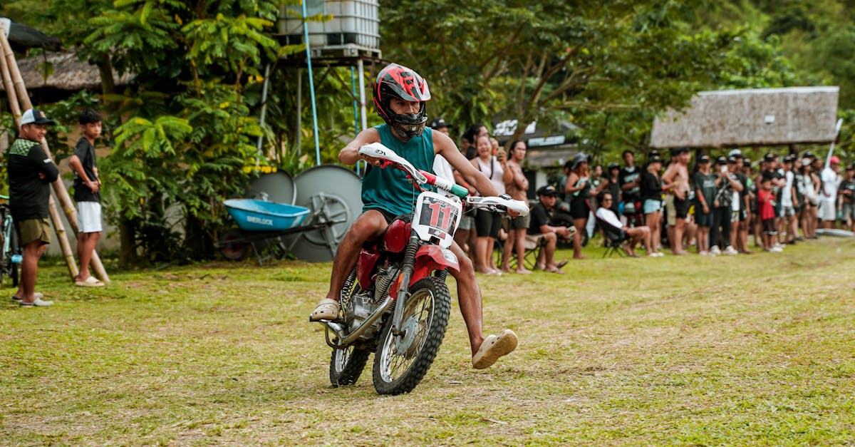 découvrez notre assurance moto temporaire qui vous offre une couverture flexible et adaptée à vos besoins. parfaite pour les conducteurs occasionnels, elle vous garantit une tranquillité d'esprit pendant vos trajets. obtenez votre devis instantanément et roulez en toute sécurité !