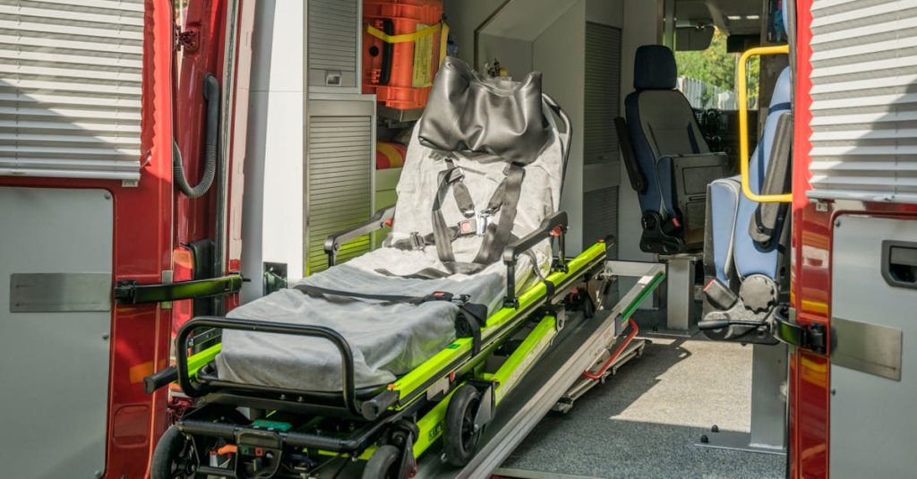 découvrez nos services d'auto assistance, disponibles 24/7, pour vous dépanner rapidement en cas de panne ou d'accident. profitez de notre expertise et de notre réactivité pour reprendre la route en toute sérénité.