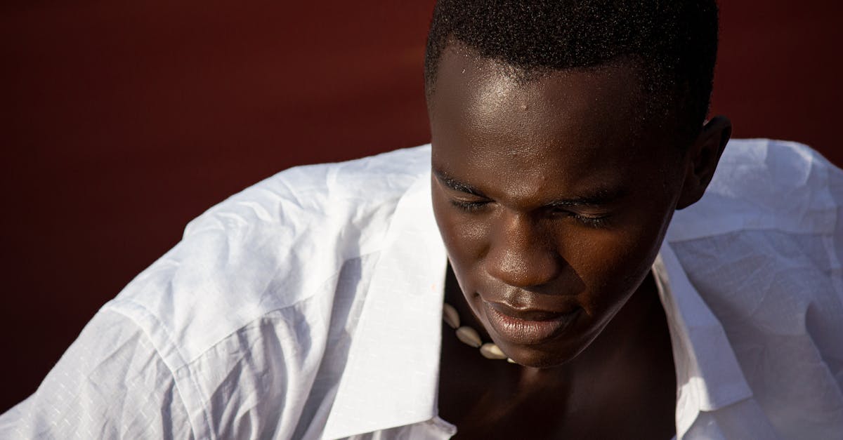 découvrez dakar, la vibrante capitale du sénégal, mêlant histoire, culture et modernité. explorez ses plages enchanteresses, ses marchés colorés et sa richesse artistique, pour une expérience inoubliable au cœur de l'afrique de l'ouest.