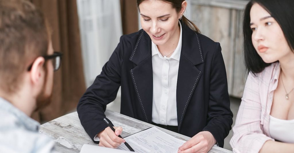découvrez les meilleures options d'assurance pour protéger vos biens et garantir votre sécurité. comparez les offres et choisissez la couverture adaptée à vos besoins.