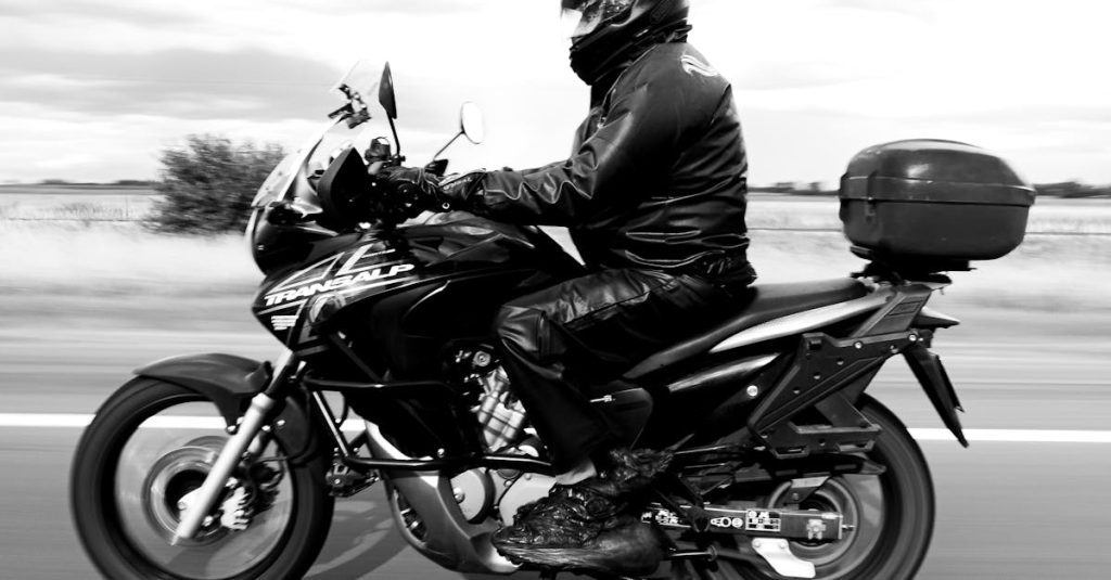 découvrez toutes les options d'assurance moto adaptées à vos besoins. protégez votre véhicule avec des couvertures variées, des tarifs compétitifs et une assistance 24/7. comparez les offres pour choisir la meilleure assurance moto et roulez en toute sérénité.