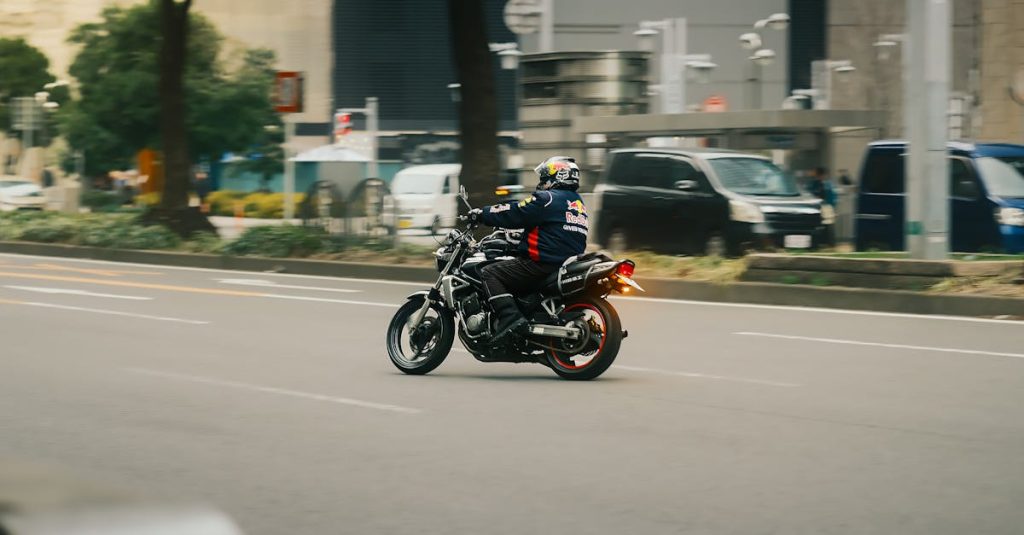 obtenez une couverture complète pour votre moto avec notre assurance moto. profitez de tarifs compétitifs, d'une assistance routière 24/7 et d'options personnalisables pour protéger votre véhicule et rouler en toute sérénité.