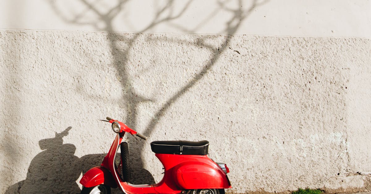 assurez votre scooter en toute sérénité avec notre assurance adaptée ! protégez-vous contre les dommages, le vol et les accidents tout en bénéficiant de tarifs compétitifs. obtenez un devis rapide et découvrez nos options personnalisées pour rouler en toute tranquillité.
