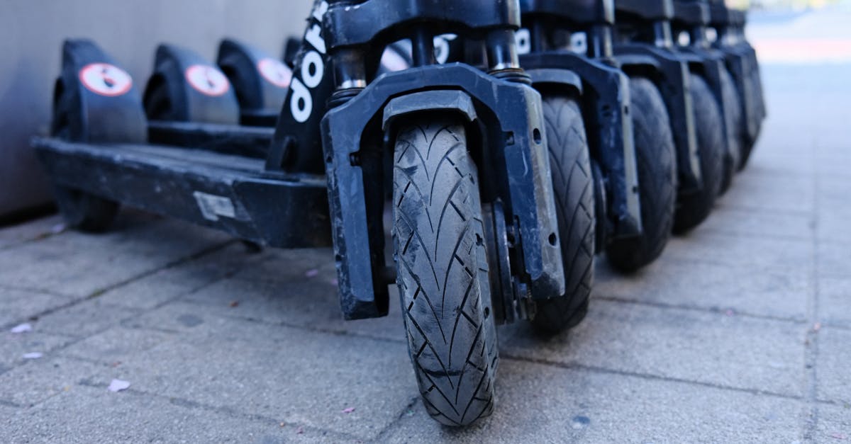 découvrez notre sélection de roues de scooter, alliant performance et style. que vous soyez un pratiquant de freestyle ou un simple amateur, trouvez la roue parfaite pour améliorer votre expérience de glisse et garantir une conduite fluide. profitez de qualité et de durabilité avec nos produits adaptés à tous les types de scooters.