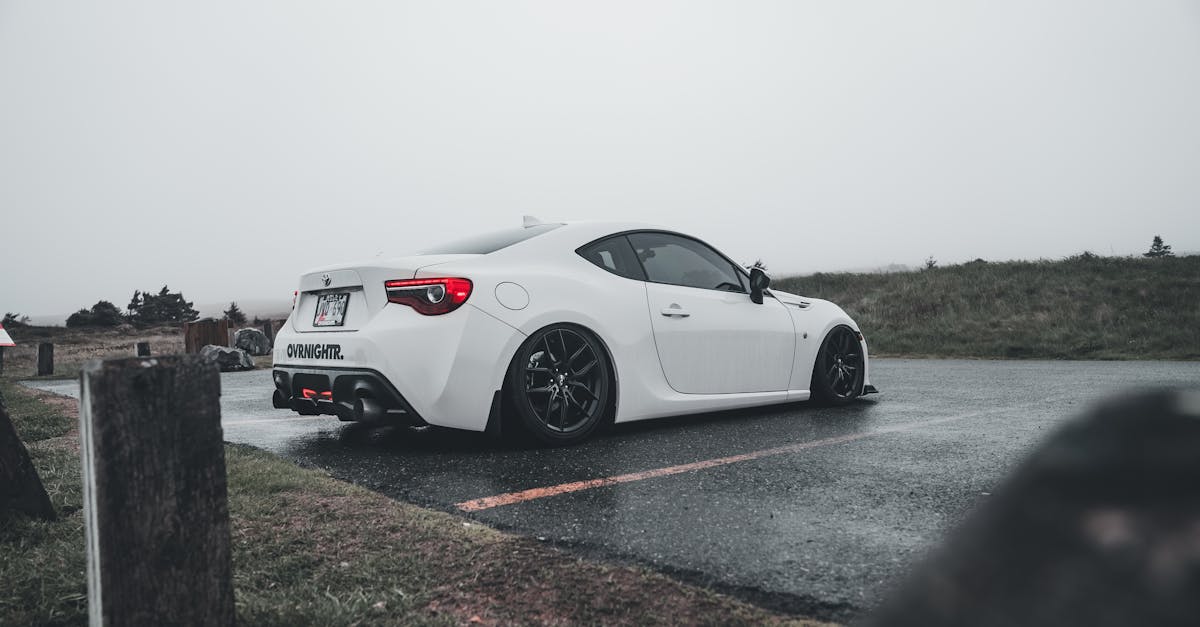 découvrez l'adrénaline d'une expérience de conduite inoubliable. que vous soyez passionné de voitures de sport ou amateur de voitures classiques, vivez des émotions fortes sur des circuits renommés ou dans des paysages pittoresques. réveillez le pilote qui sommeille en vous et profitez d'une aventure automobile unique!