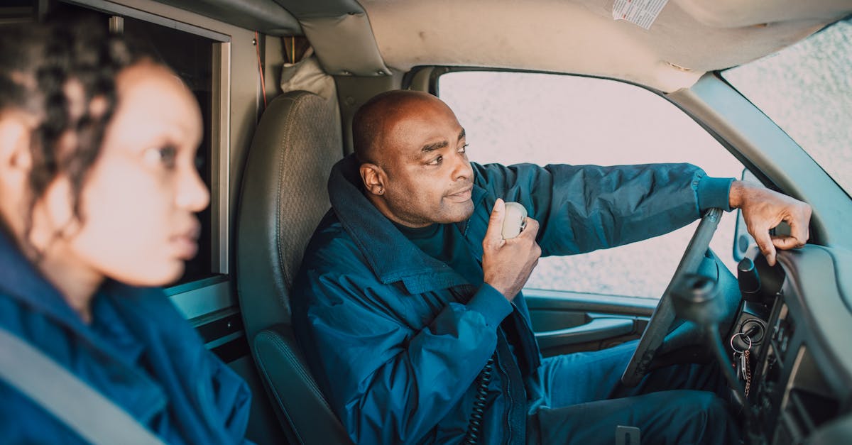 découvrez notre assurance pour jeunes conducteurs, conçue pour offrir une protection adaptée pour les nouveaux conducteurs. obtenez des conseils, des tarifs compétitifs et une couverture fiable pour prendre la route en toute sérénité.