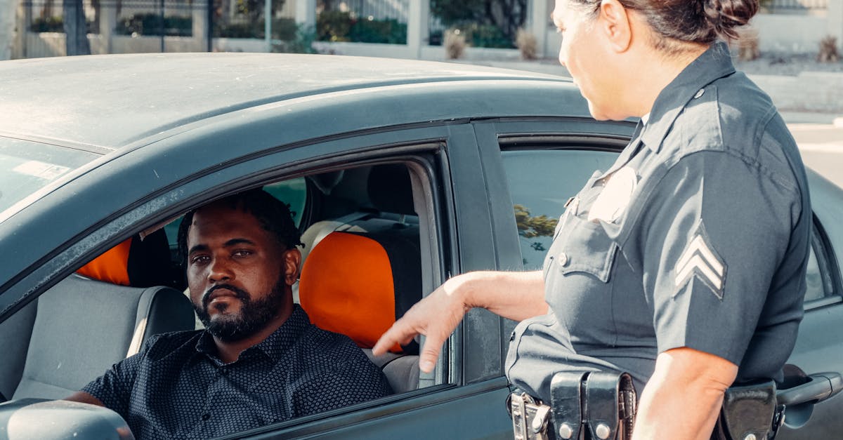 découvrez l'assurance pour jeunes conducteurs : des options abordables et adaptées pour assurer votre première voiture en toute sérénité. profitez de conseils personnalisés et d'une couverture complète pour rouler en toute confiance.