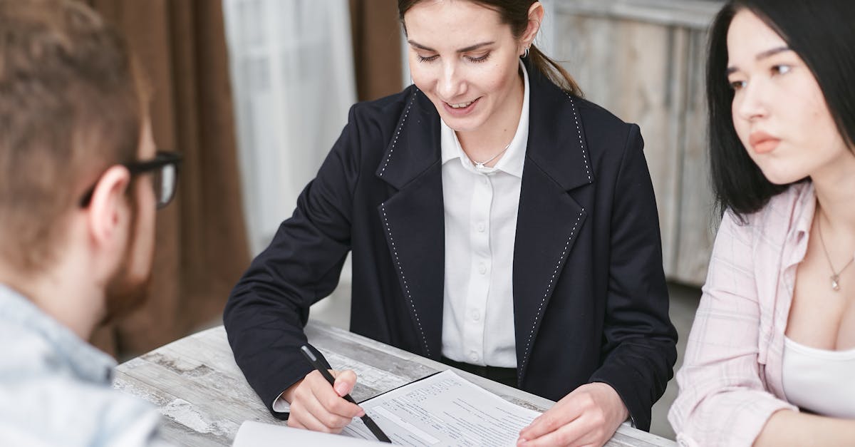 découvrez nos solutions d'assurance adaptées à vos besoins. protégez vos biens et votre avenir avec nos offres complètes et personnalisées. contactez-nous pour un devis gratuit!